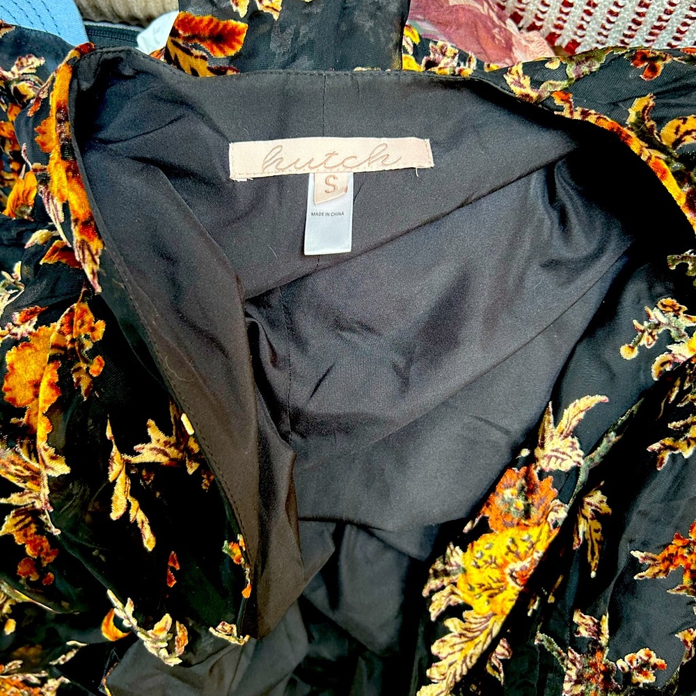 Hutch size small dress. Only wore it once.  Bought it for 228 dollars.